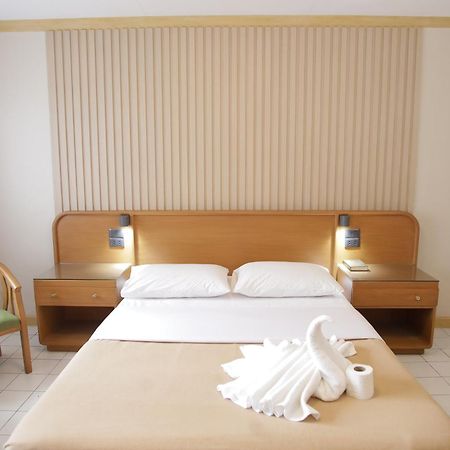 Hotel Soriente Manila Zewnętrze zdjęcie